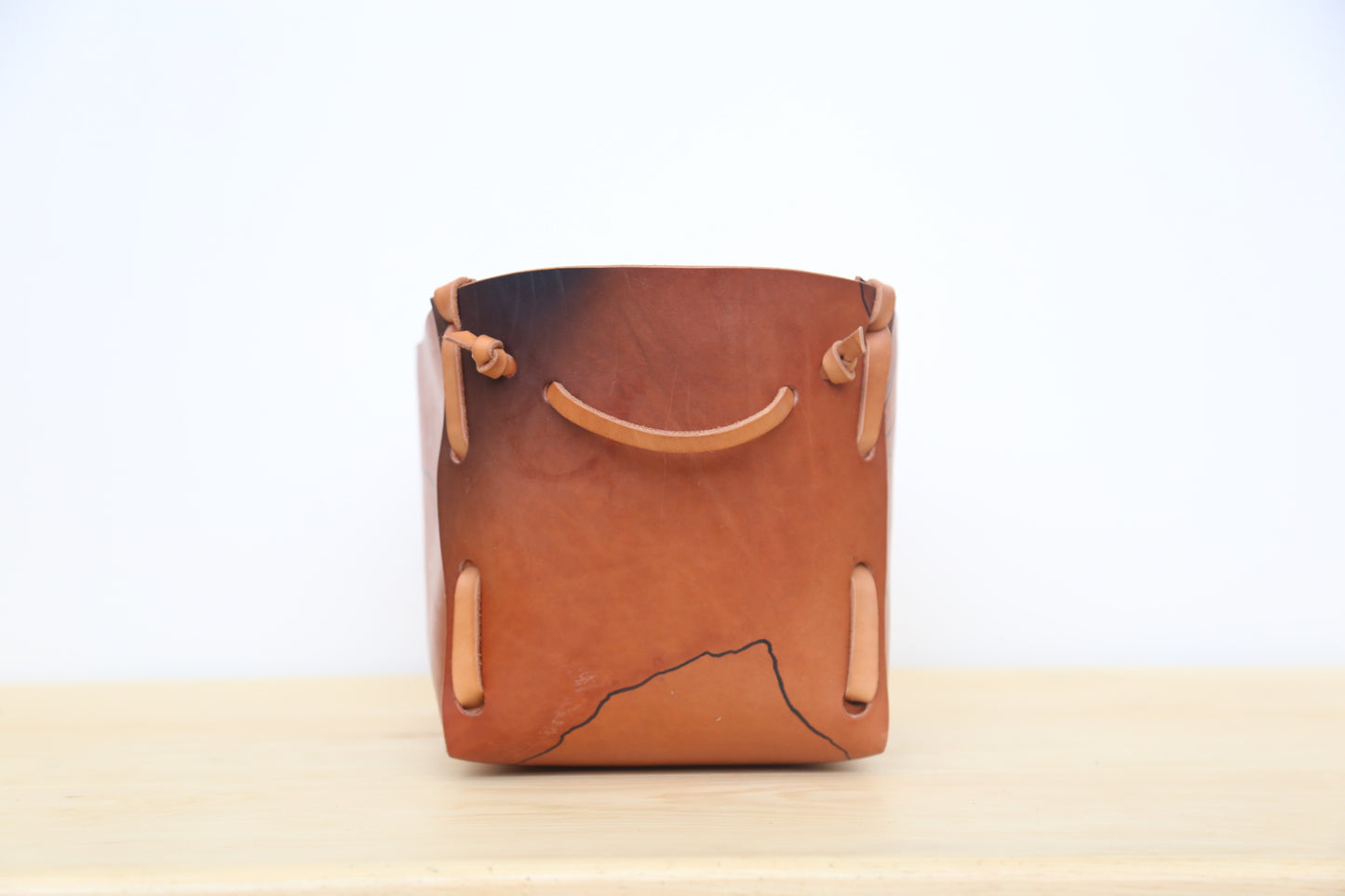 Flood no.2! Small leather basket